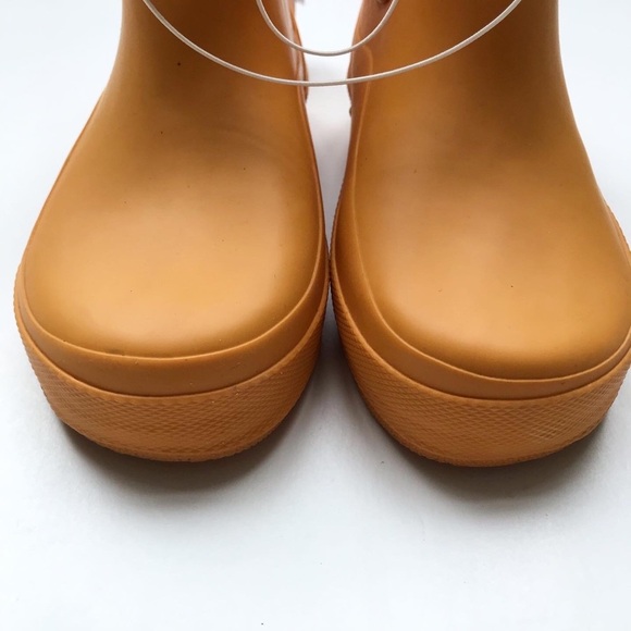 ZARA NWT yellow ankle rain boots size 27(10.5 toddler) - Picture 5 of 7
